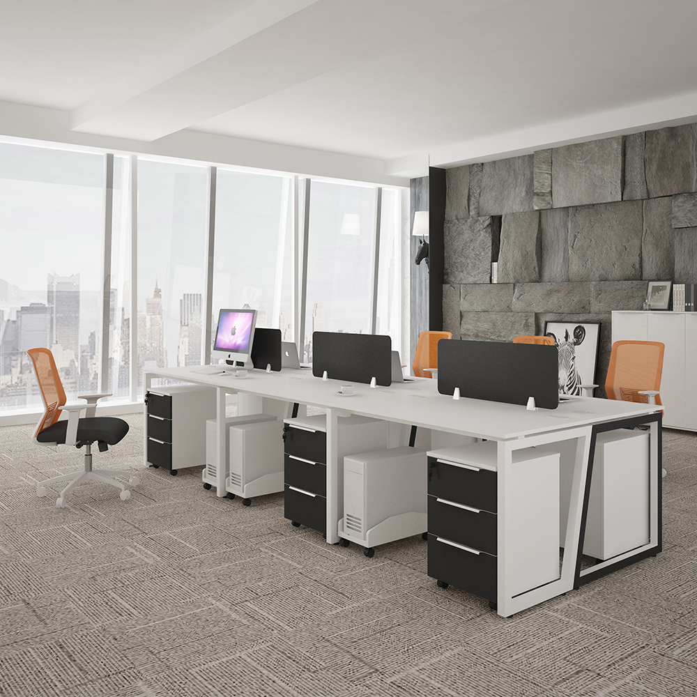 Phòng làm việc của nhân viên được bố trí nhiều đồ nội thất hiện đại, tiện nghi để phục vụ cho công việc tốt hơn